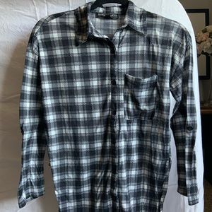 Almost Famous Plaid Button Down Long Sleeve Shirt